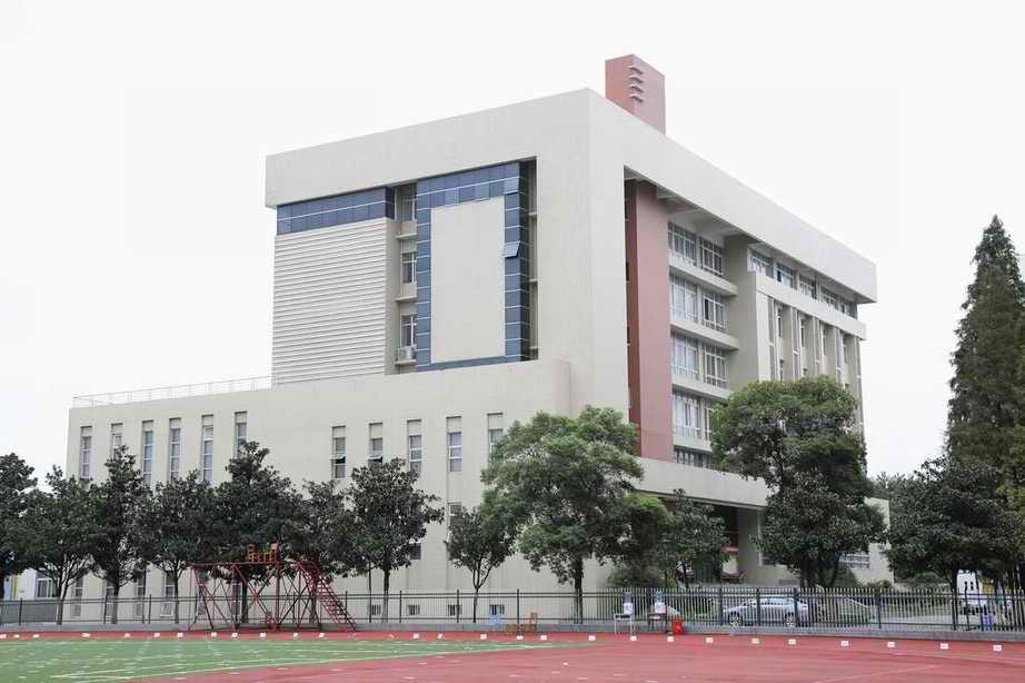 荆州教育学院成教校园风光